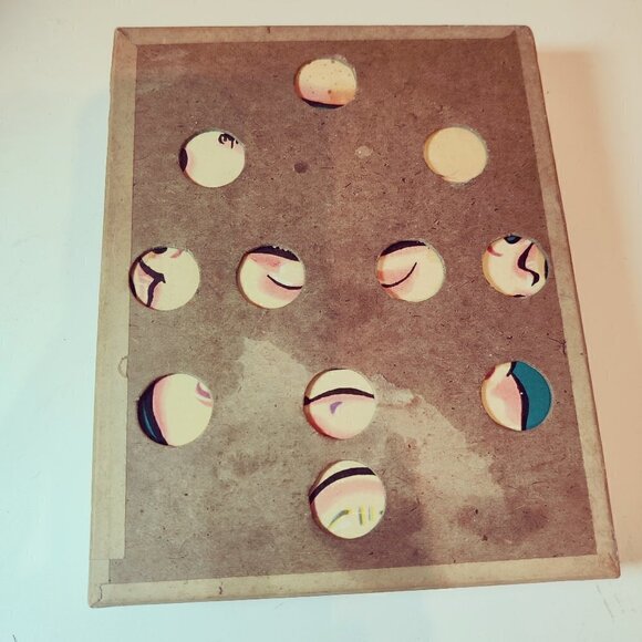 Changeable Charlie Game,1948 original box. Chidhood fun. Makes 4,194,304 faces - Picture 2 of 3